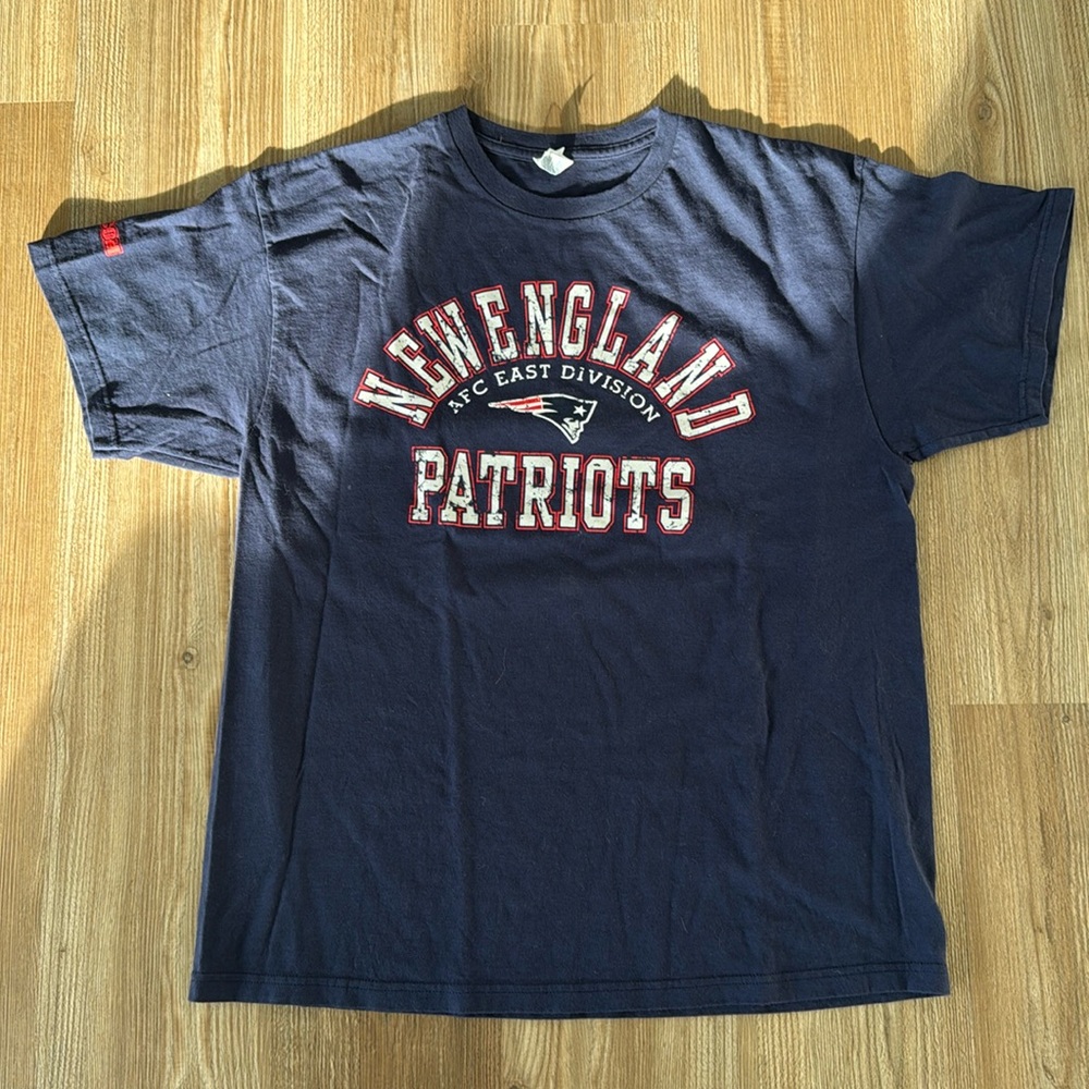 New England Patriots AFC East Division Vintage T-Shirt